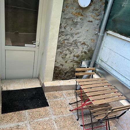 Appartement Avec Terrasse A Rosny-Sous-Bois Exteriör bild