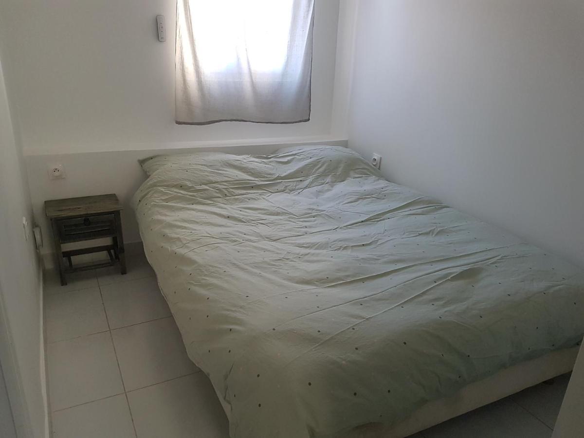 Appartement Avec Terrasse A Rosny-Sous-Bois Exteriör bild